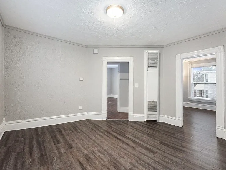 1043 Bridge St NW #2 — Photo 9