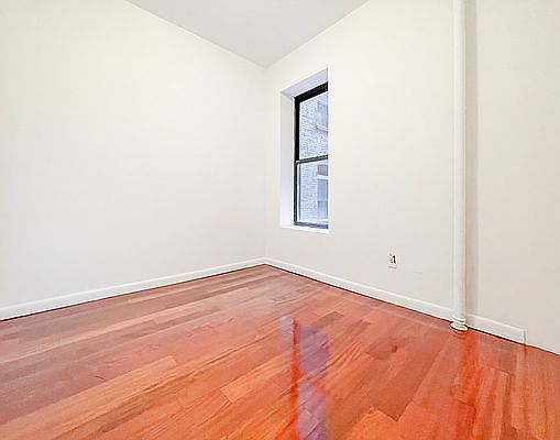 4th image of 261 W 21st St APT 5