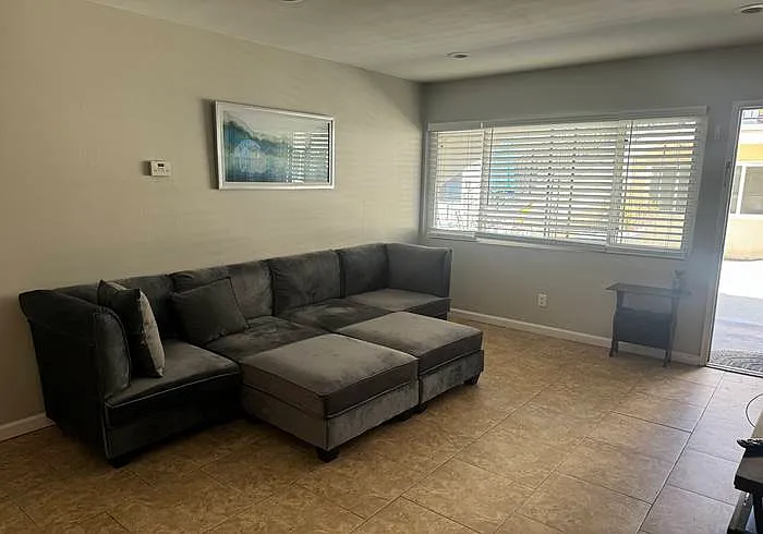 2035 Oliver Ave #2035 — Photo 15