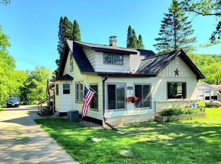 W378 Bluff Siding Rd, Fountain City, WI 54629