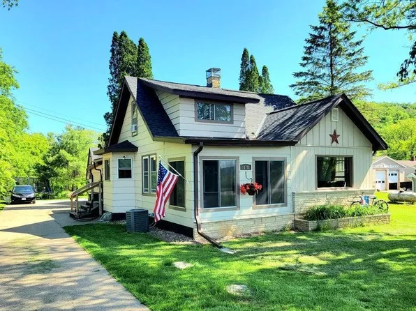 W378 Bluff Siding Rd, Fountain City, WI 54629