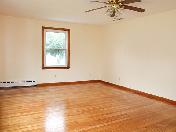 5th image of 163 Chapel St