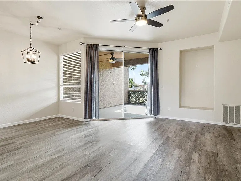 1633 E Lakeside Dr #63 — Photo 25
