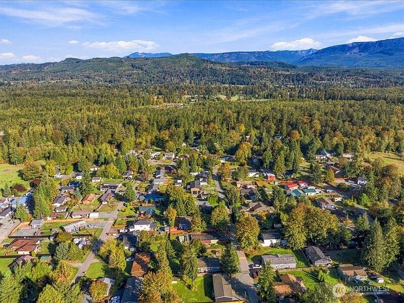 3rd image of 16018 357th Avenue SE