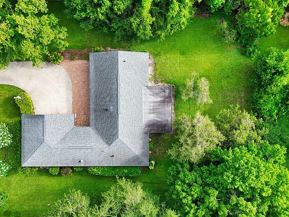 3rd image of 930 47th Avenue