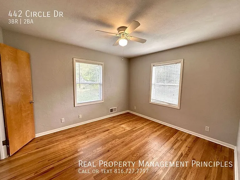 442 Circle Dr — Photo 11