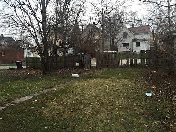 2nd image of 1645 Euclid Ave