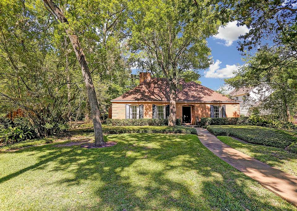 1st image of 1121 River Bend Dr