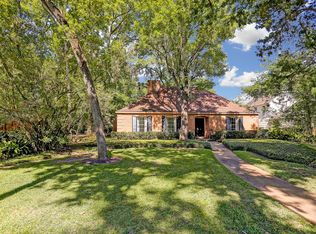 1121 River Bend Dr, Houston, TX 77063