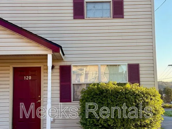 120 Mount Vernon Ln, Hurricane, WV 25526