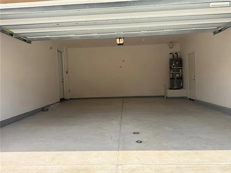 6331 Sierra Vista Ln — Photo 17