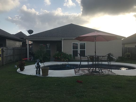 3rd image of 1685 Seville Dr
