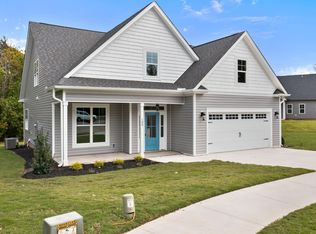 100 Hampton Ct, Oxford, NC 27565