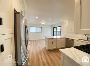 Price Reduction Modern Downstairs 2-Bedroom Unit Minutes From Sonoma Plaza, Sonoma, CA 95476