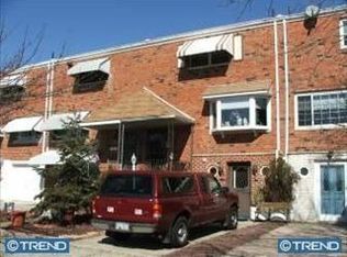 3009 S 74th St, Philadelphia, PA 19153