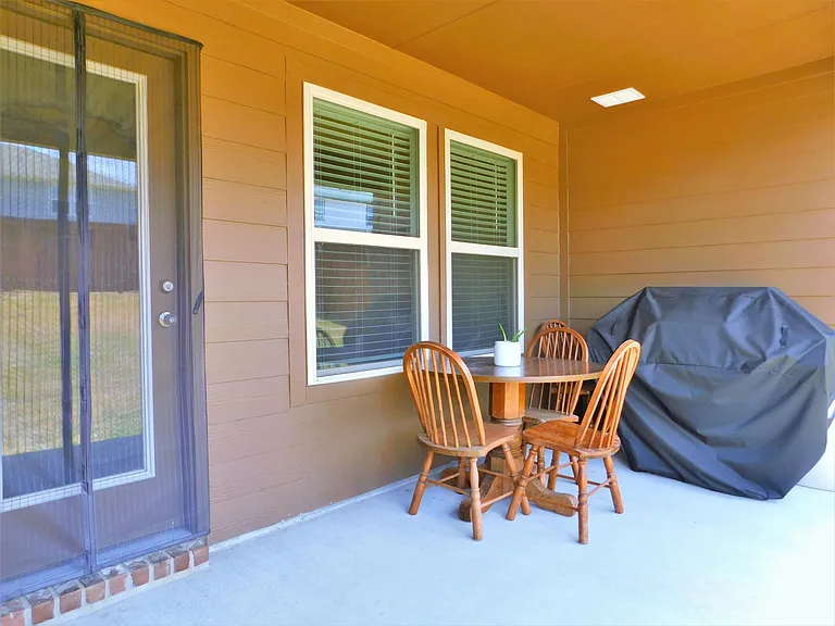 4025 Huntington Dr — Photo 21