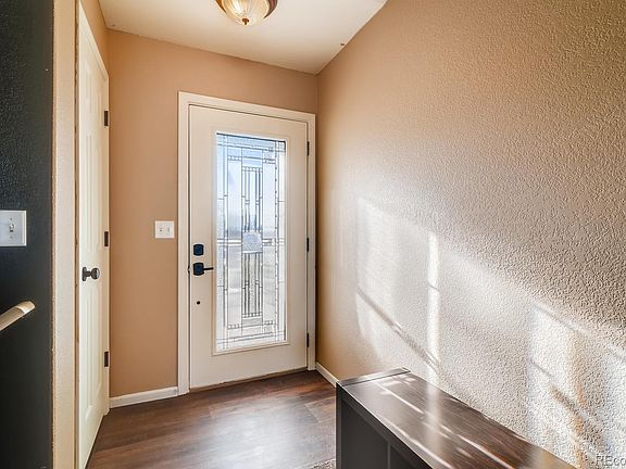 5th image of 327 Scotch Pine Ct