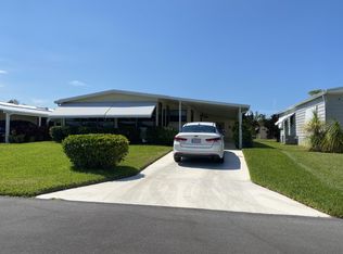 6967 SE Delegate St, Hobe Sound, FL 33455