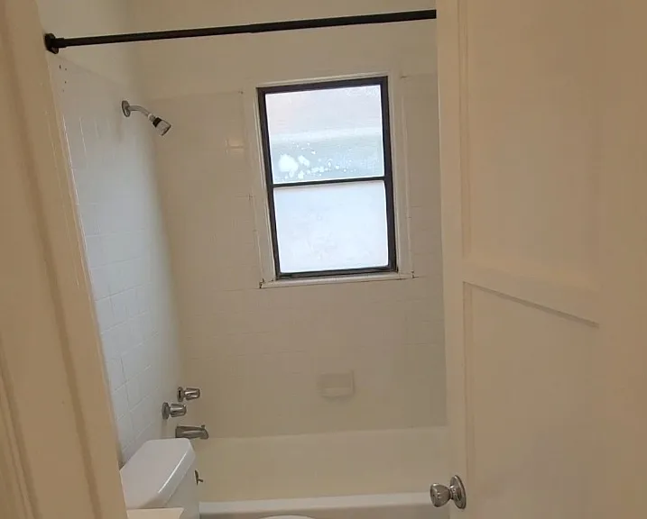 2311 Belmont Ave — Photo 11