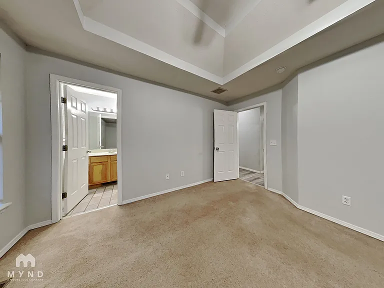 674 N Jonathan Ave — Photo 7