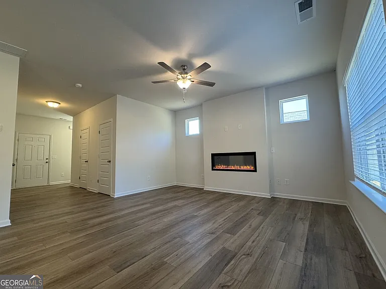 190 Fair Oak Ln — Photo 5
