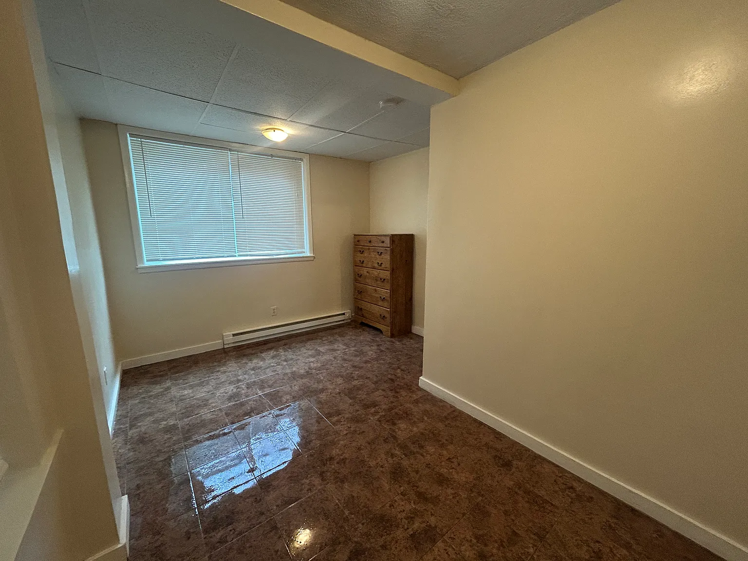 2 bed, 700 sqft, $870 — Photo 4