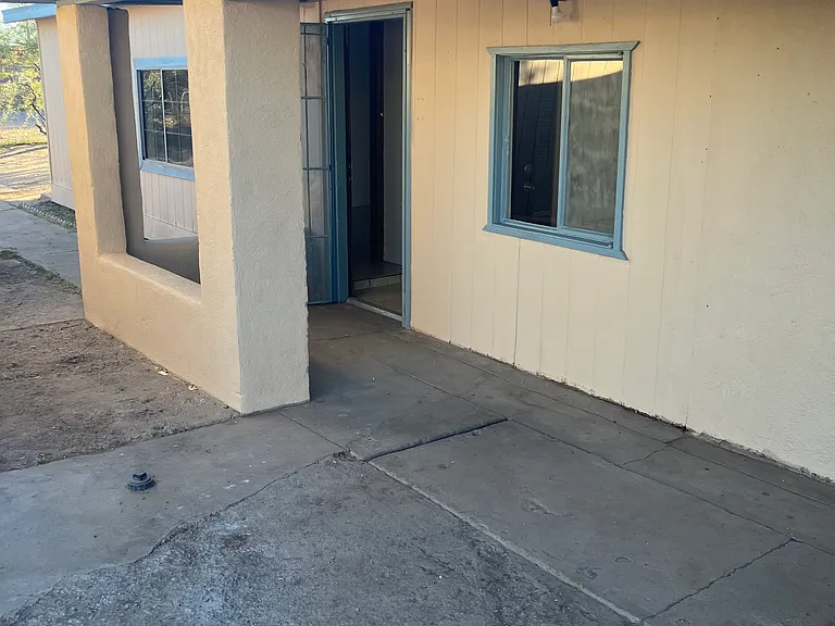 1631 N Riverview Blvd — Photo 5