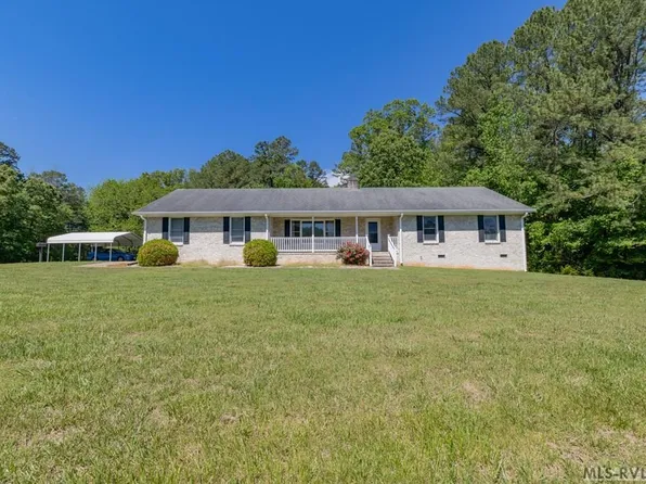 3035 Union Mill Rd, Brodnax, VA 23920