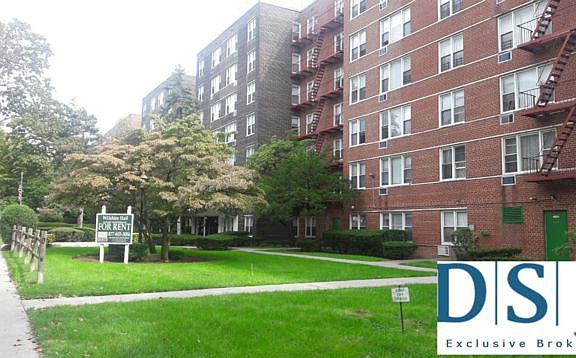 3rd image of 18230 Wexford Ter APT 7U