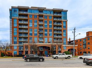 2772 Keele St #802, Toronto, ON M3M 0A3