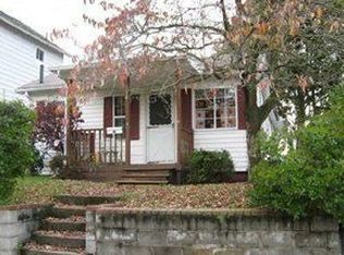 50 S 4th St, Sharpsville, PA 16150