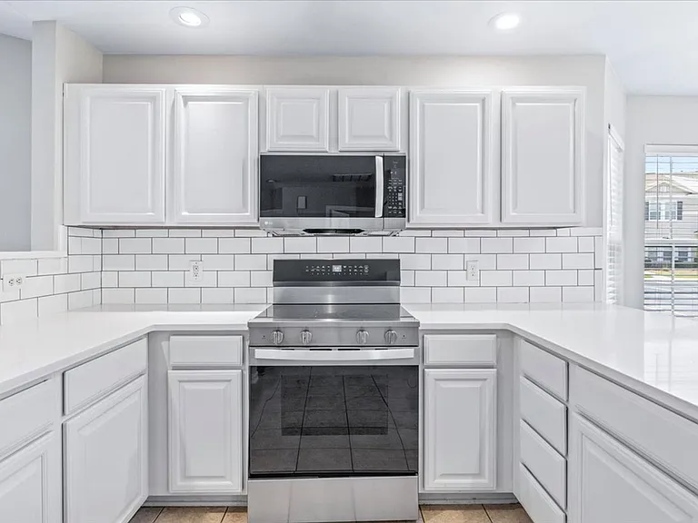 205 Sonata Cir — Photo 9