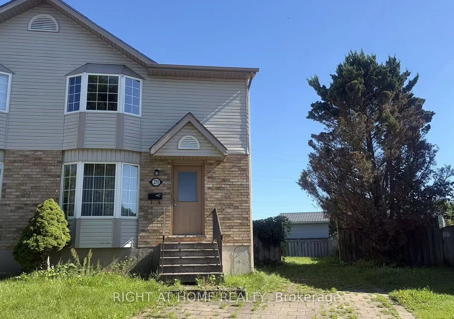 3 bed, $2,100 — Photo 1