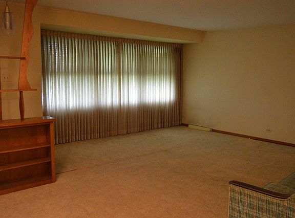 3rd image of 705 Ashland Ave