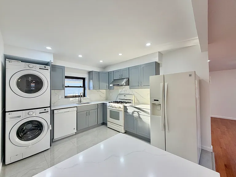 216 Monahan Ave #2 — Photo 9