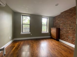 1712 Palmetto St #3A, Ridgewood, NY 11385