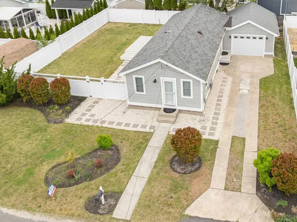 227 Spruce Ave, Villas, NJ 08251