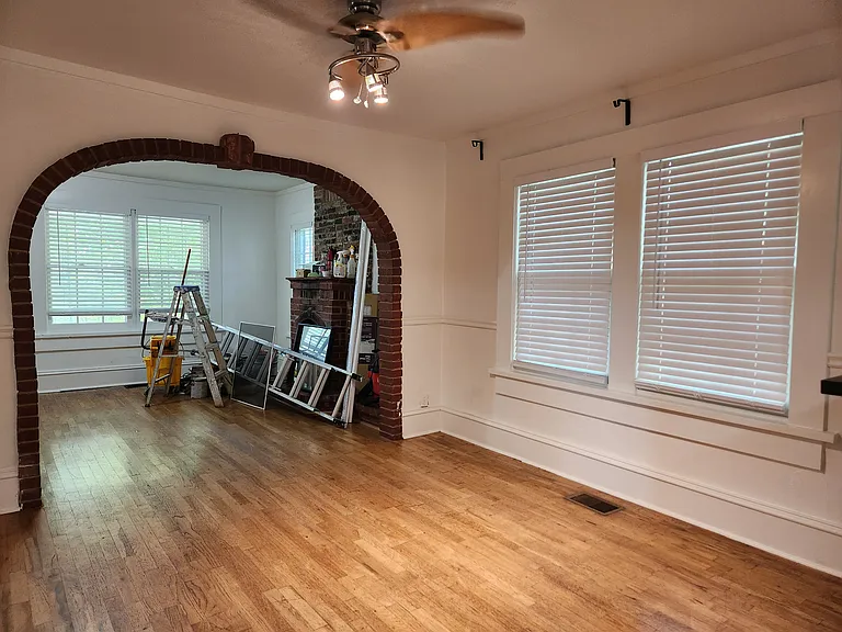 1505 Eastland Rd — Photo 8