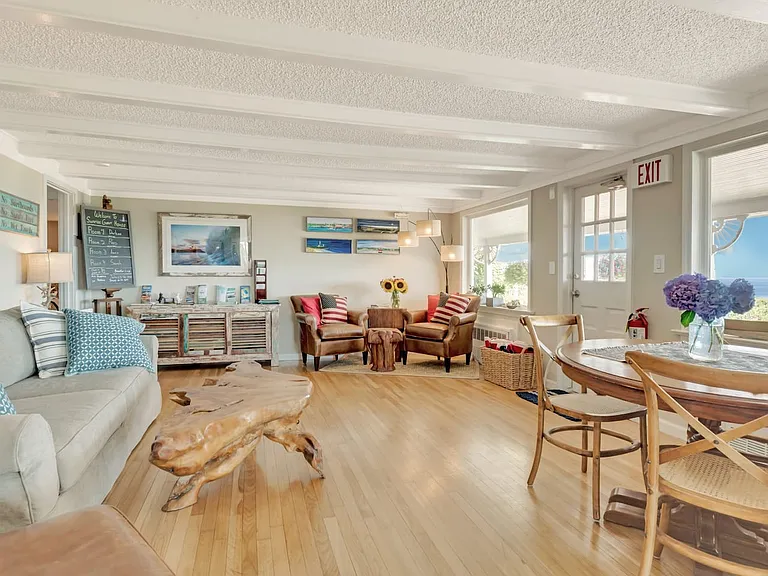 681 Old Montauk Hwy — Photo 8