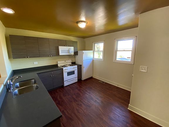 3rd image of 21538 Peterson Ave