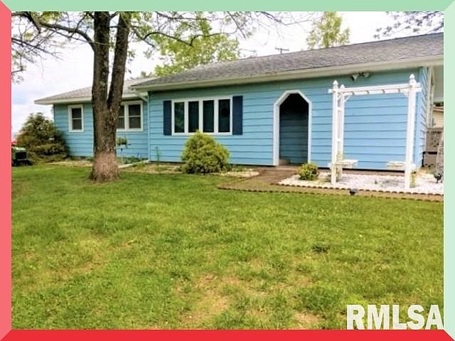 1st image of 135 Evergreen Dr