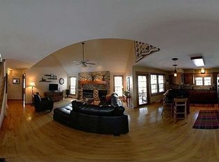 517 Saras Ct #39 S, Slinger, WI 53086