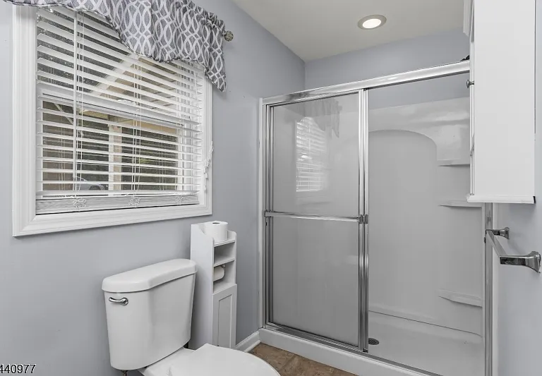 4 Gordon Ln — Photo 11