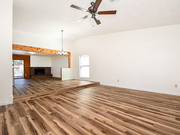 4th image of 7315 El Cresta Dr