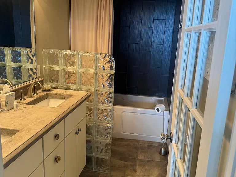 SECOND FULL BATH