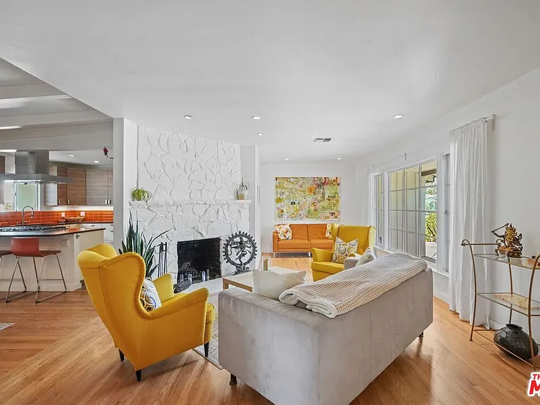 5507 Van Noord Ave — Photo 12