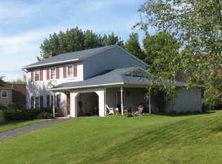 14 Ingham Dr, Stevens, PA 17578