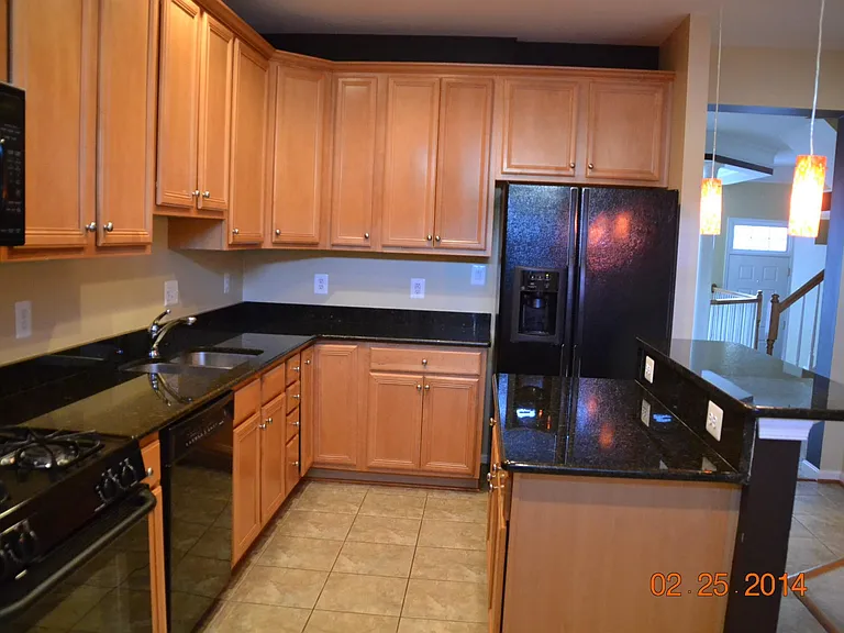 21958 Windy Oaks Sq — Photo 7