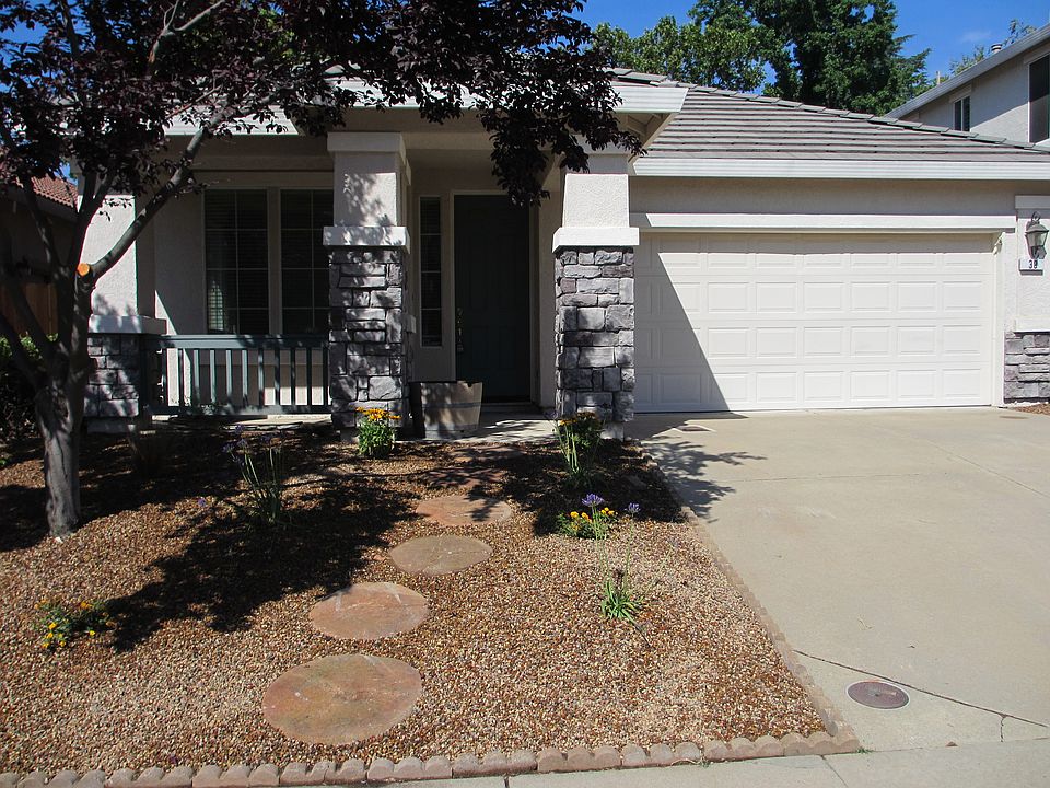 1st image of 38 Diggins Dr