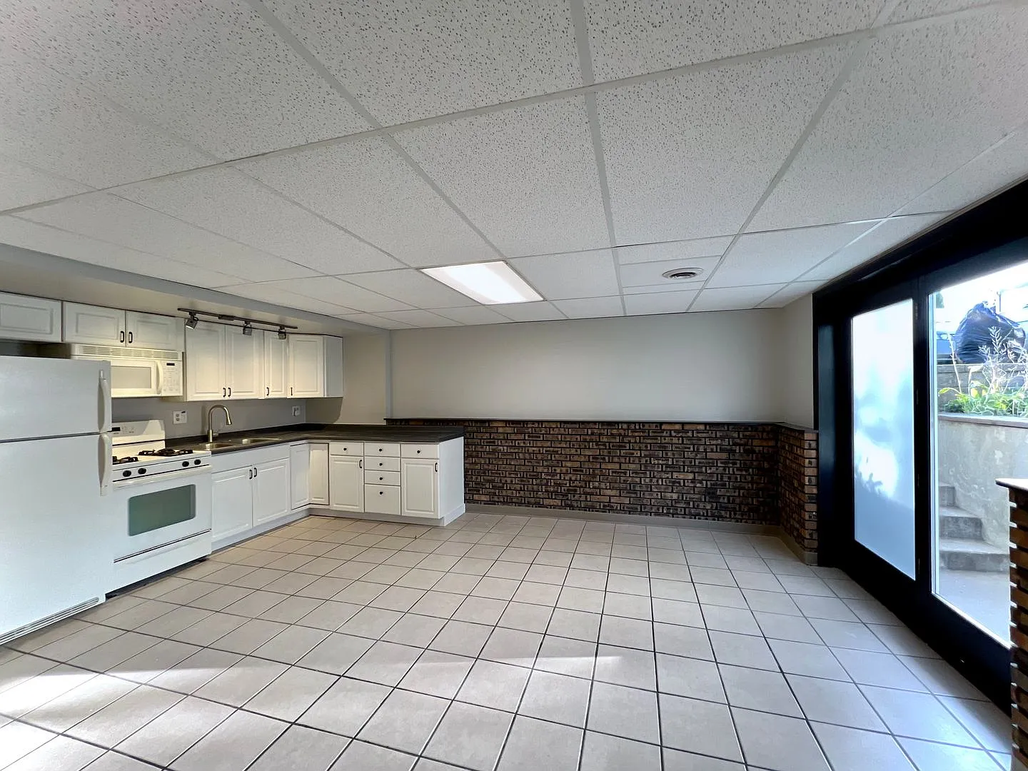 312 S Lodge Lane Lombard, IL 60148 — Photo 4